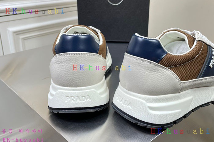 NEW 프라다 스니커즈 신상 P 336701