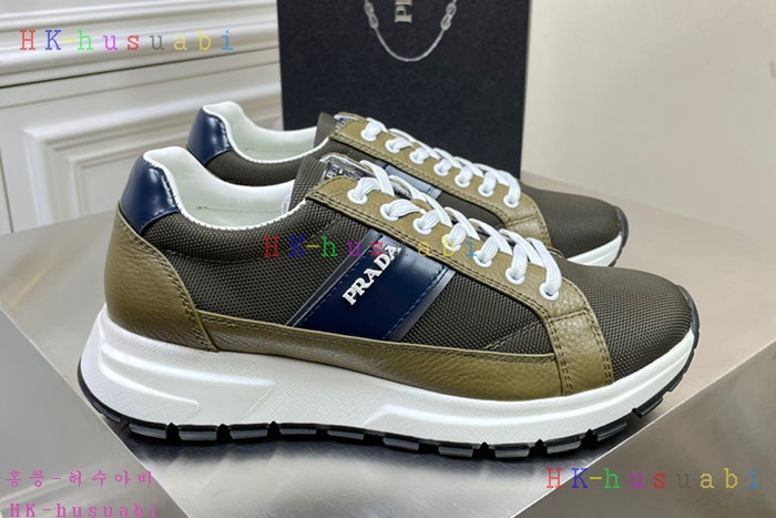 NEW 프라다 스니커즈 신상 P 336703