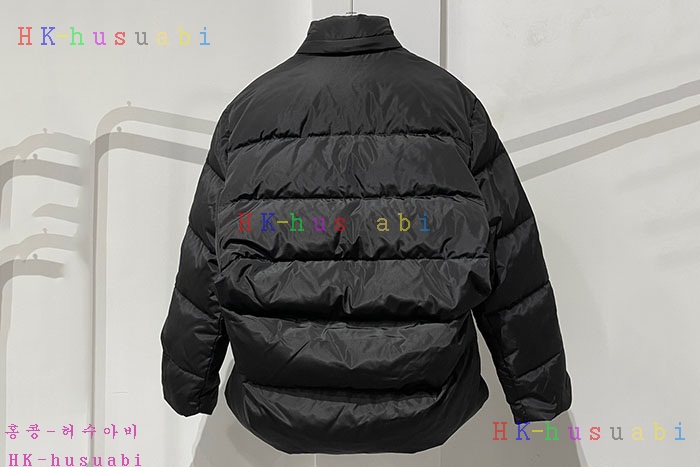 NEW 발렌시아가 패딩 신상 B 4524115