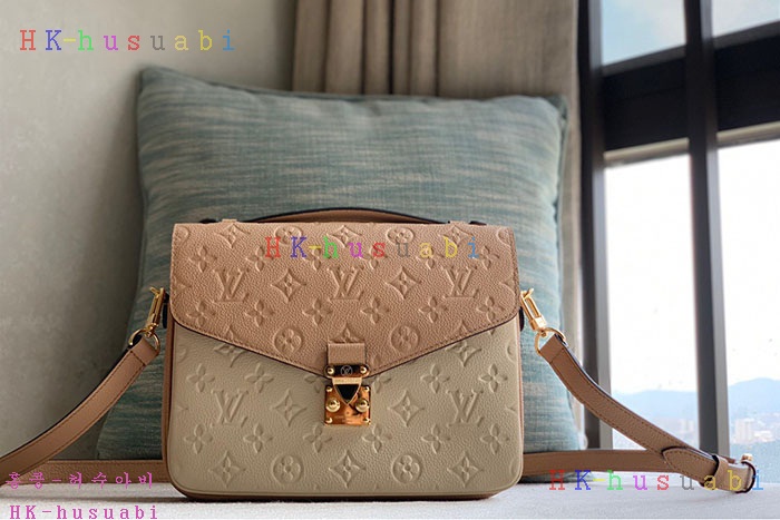 ★미러급★ 2019SS 루이비통 포쉐트 메티스 LV M44300