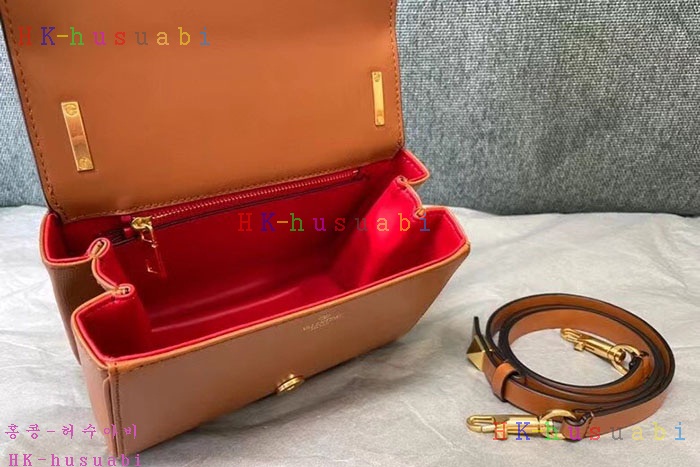 ★미러급★발렌티노 스터드 사인 숄더 백 XW2B0J96-3