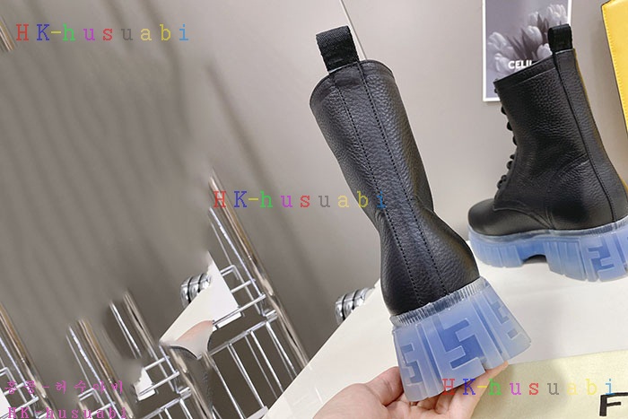 NEW 펜디 부츠 신상 FD 1124003