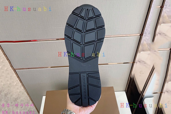 NEW 버버리 신발 신상 B 5525891