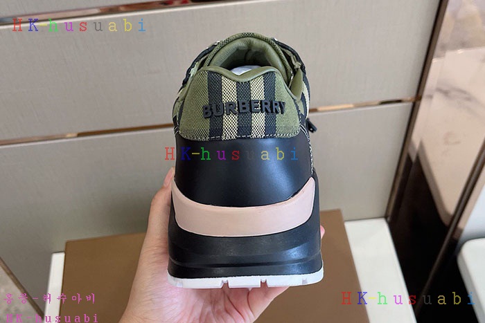 NEW 버버리 신발 신상 B 5525888
