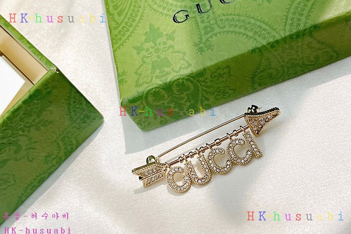 NEW 구찌 브로치 신상  G 335253