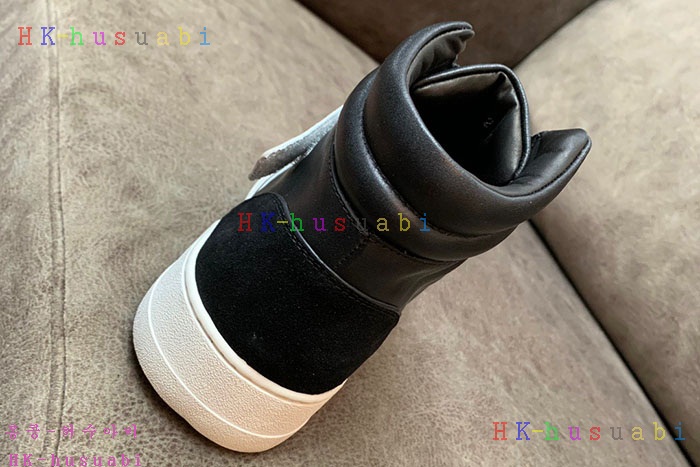 NEW 페라가모 스니커즈 신상 F 725549