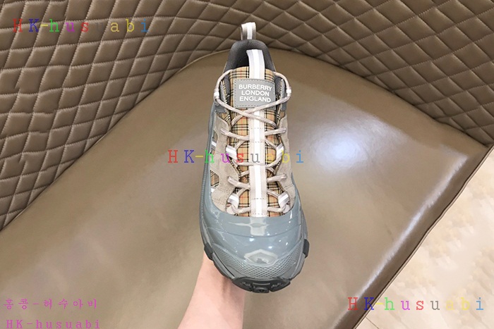 NEW 버버리 스니커즈 신상 BB 5266632