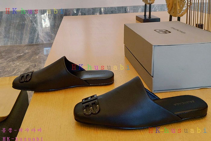 NEW 발렌시아가 신발 신상 B 5582408