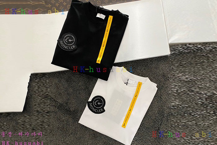 NEW 몽클레어 반팔티 신상 M 1154422
