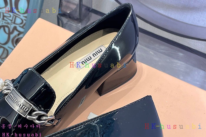 NEW 미우미우 신발 신상 MU 8857442