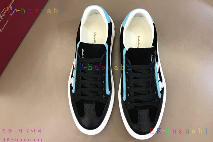NEW 페라가모 스니커즈 신상 F 4424120