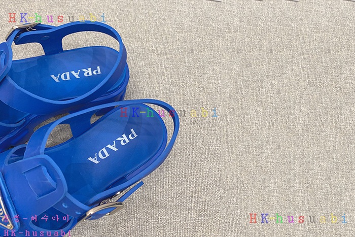 NEW 프라다 샌들 신상 P 7140440
