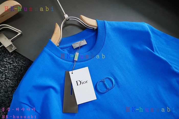 NEW 디올 반팔티 신상 DR 114241