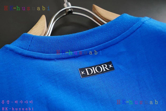 NEW 디올 반팔티 신상 DR 114241
