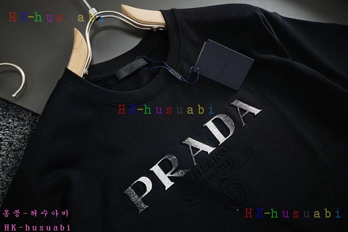NEW 프라다 반팔티 신상 P 55722145