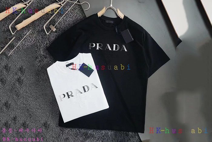 NEW 프라다 반팔티 신상 P 55722145
