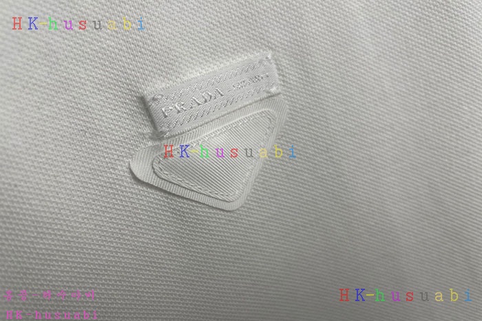 NEW 프라다 반팔티 신상 P 5572219