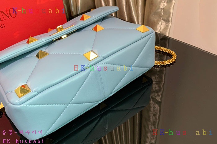 ★미러급★발렌티노 로만 스터드 미듐 숄더백  XW0B0I82-3