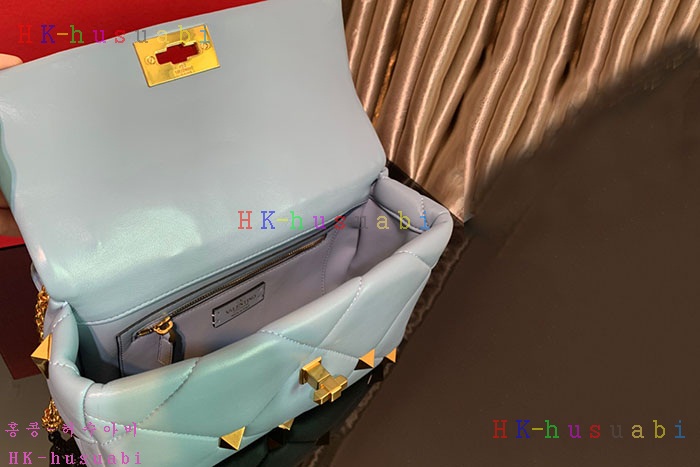 ★미러급★발렌티노 로만 스터드 미듐 숄더백  XW0B0I82-3