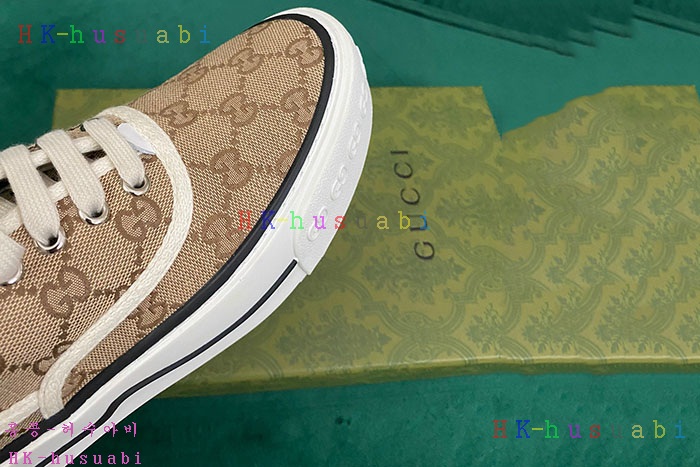 NEW 구찌 스니커즈 신상 GU 1424235