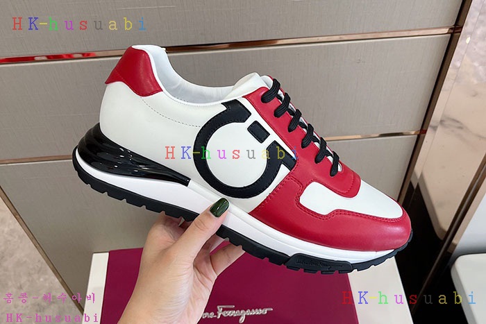 NEW 페라가모 스니커즈 신상 F 925103
