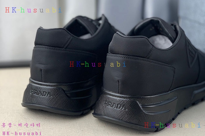 NEW 프라다 스니커즈 신상 P 245519