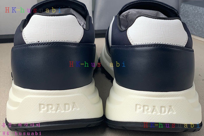 NEW 프라다 스니커즈 신상 P 245523