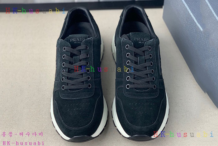 NEW 프라다 스니커즈 신상 P 245528
