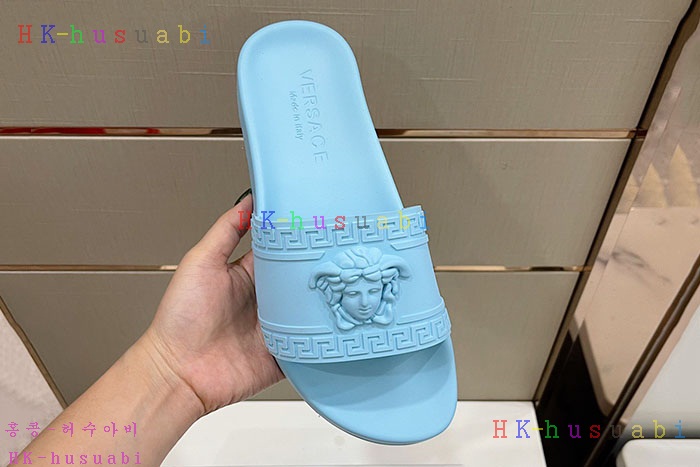 NEW 베르사체 신발 신상 V 555242