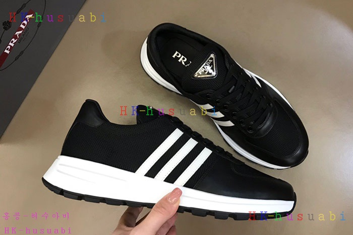 NEW 프라다 스니커즈 신상 P 671000