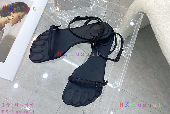 NEW  발렌시아가 샌들 신상 B 118244