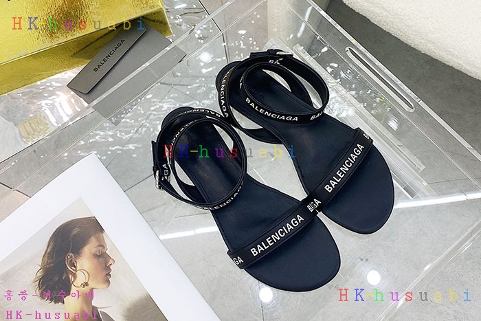 NEW  발렌시아가 샌들 신상 B 118246