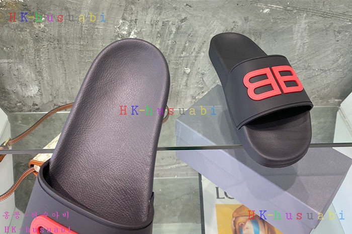 NEW  발렌시아가 신발 신상 B 1143303
