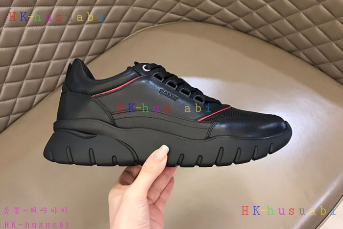 NEW  발리 스니커즈 신상 B 552404