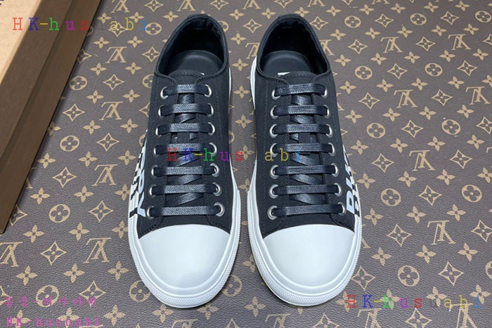 NEW  버버리 스니커즈 신상 BB  4415514