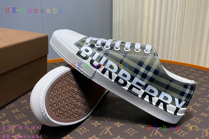 NEW  버버리 스니커즈 신상 BB  4415507