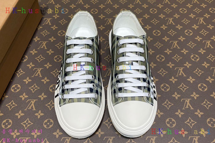 NEW  버버리 스니커즈 신상 BB  4415507