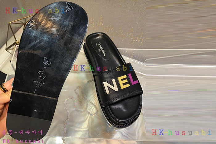 NEW 샤넬 슬리퍼 신상 C 530015