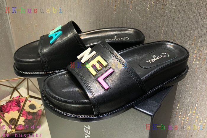NEW 샤넬 슬리퍼 신상 C 530015