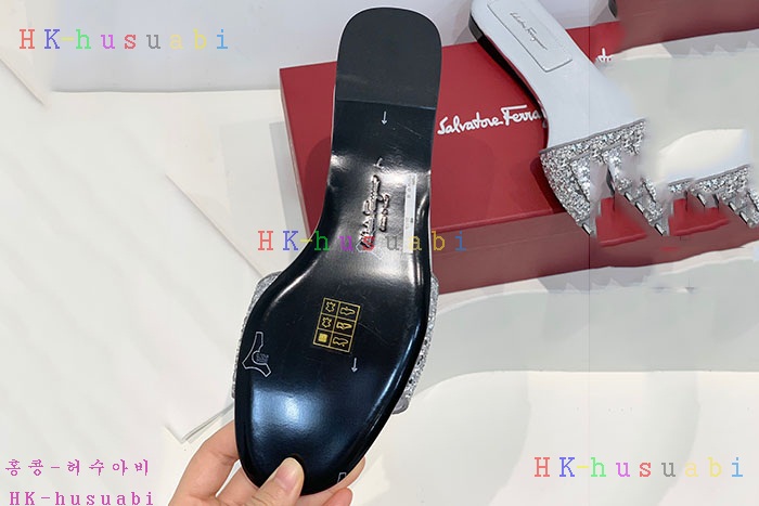 NEW 페라가모 신발 신상 F 1109901