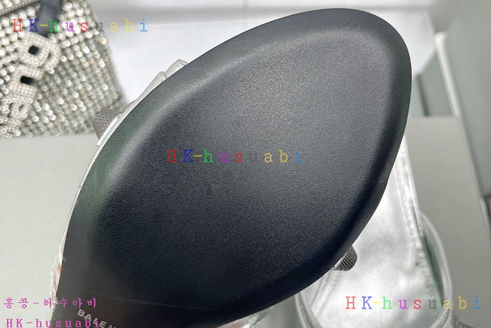 NEW 발렌시아가 샌들 신상 B 662600