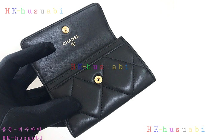★미러급★샤넬 19 플랩 카드 홀더 램스킨 메탈 AP1790