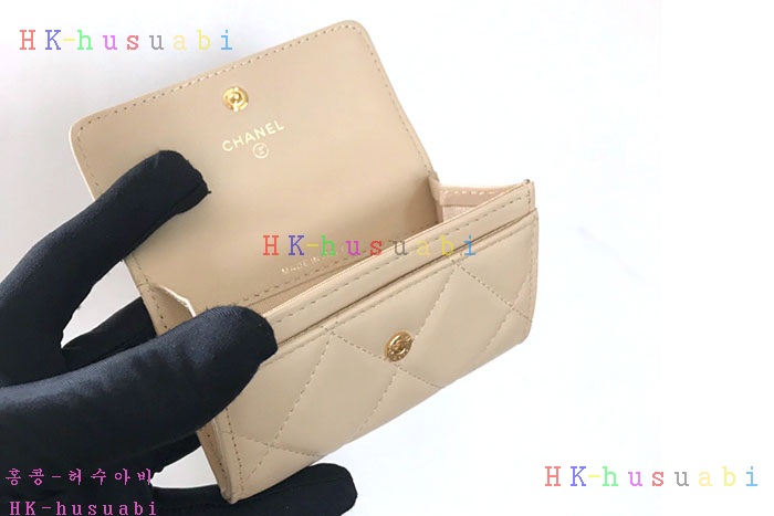★미러급★샤넬 19 플랩 카드 홀더 램스킨 메탈 AP1790-3