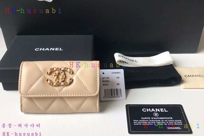 ★미러급★샤넬 19 플랩 카드 홀더 램스킨 메탈 AP1790-3