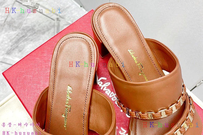 NEW  페라가모 샌들 신상 F 9992523