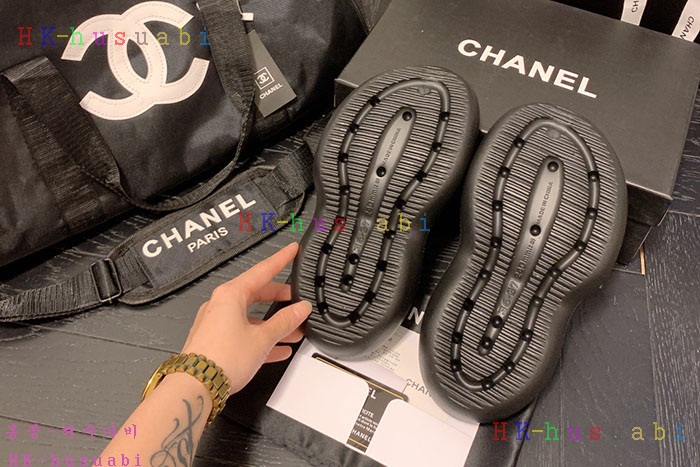 NEW 샤넬 샌들 신상 C 682402