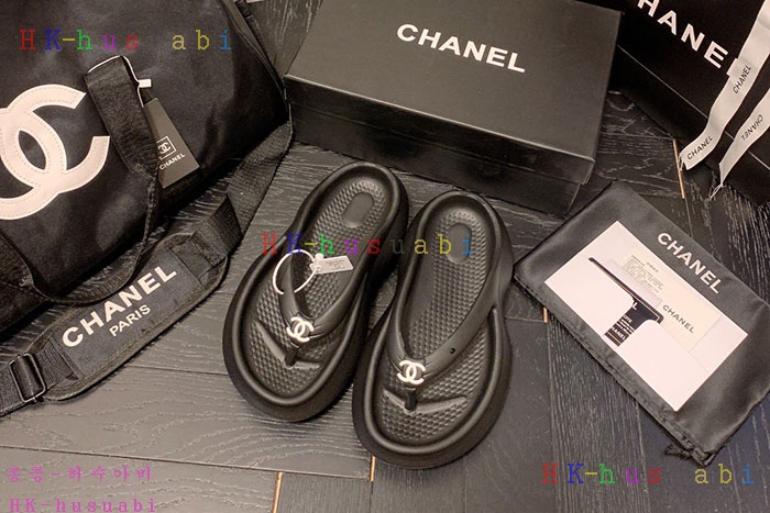 NEW 샤넬 샌들 신상 C 682402
