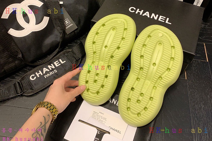NEW 샤넬 샌들 신상 C 682403