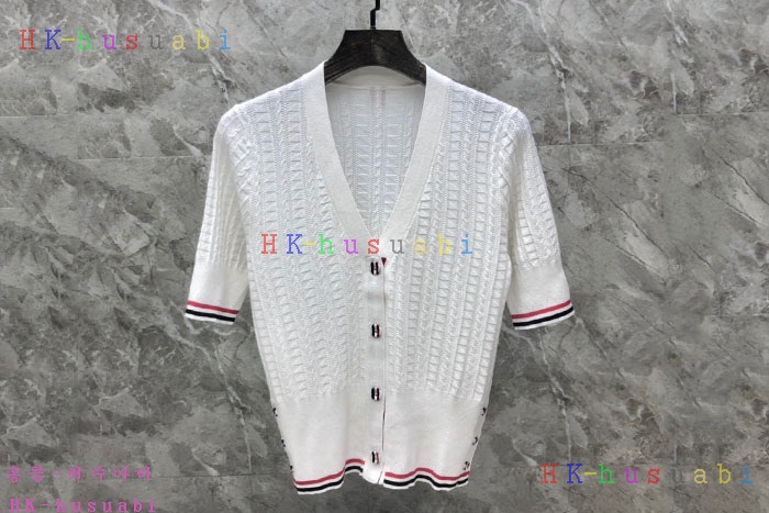NEW  톰브라운 반팔상의 신상 TB 88857