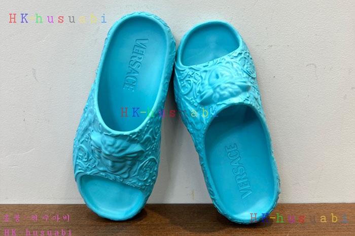 NEW 베르사체 샌들 신상 V 4241113